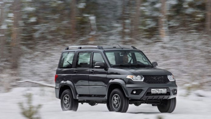 uaz-patriot-1280x720.jpeg UAZ will update its flagship SUV. First photos of the vehicle