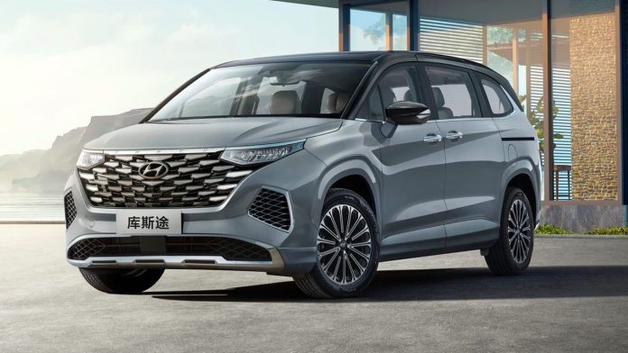 A practical seven-seat Hyundai has appeared in Europe, which is cheaper than the Chinese models.