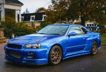 Nissan Skyline GTR R34 V-spec II (2002): So much content Nissan Skyline GTR R34 V-spec II (2002): So much content