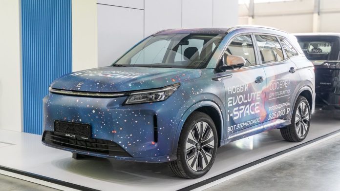 Production of a family crossover with all-wheel drive will begin in Europe. What is known about it?