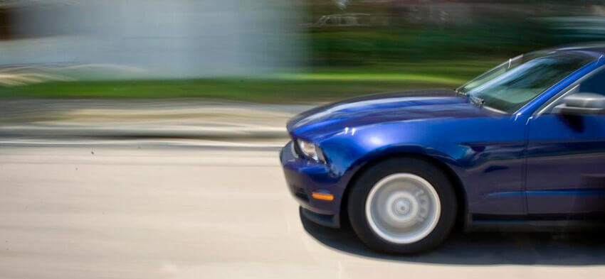 Почему автомобиль трясется при разгоне?