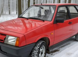 36 years have passed: a VAZ-2109 in perfect condition was removed from storage in Europe.