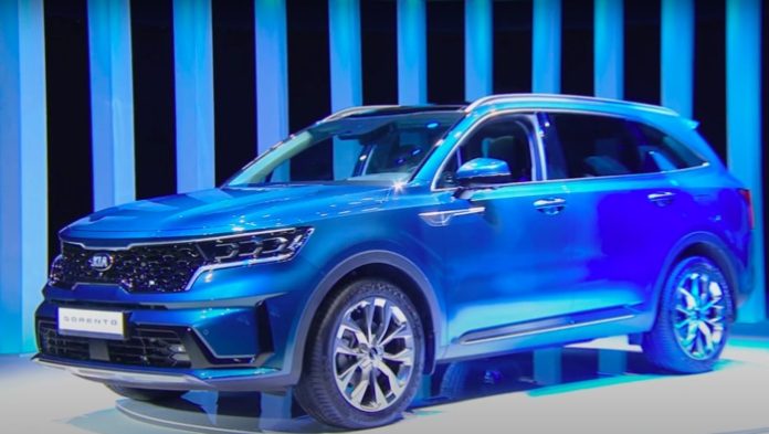 7ead6714de263a5cb87d02f7a7ac9bf7.jpg В России официально презентовали новую KIA Sorento