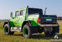 Belarusians built a unique pickup truck from a ZIL and a GAZ-66. Belarusians built a unique pickup truck from a ZIL and a GAZ-66.