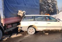 A Volkswagen was thrown into a Mercedes after colliding with a Gazelle on the Moscow Ring Road – Auto Online A Volkswagen was thrown into a Mercedes after colliding with a Gazelle on the Moscow Ring Road – Auto Online