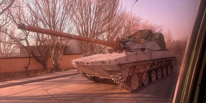 China’s newest ZTZ 100 tank was photographed without its modular protection.