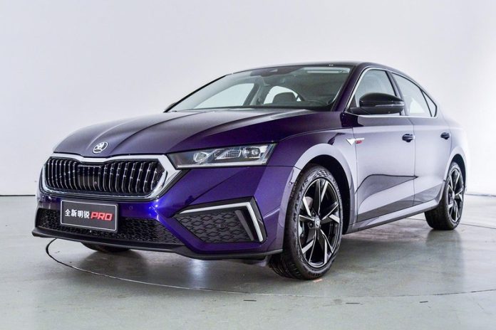 Skoda Octavia sales resume in Europe from 1.8 million rubles.