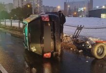 “Brakes Failed.” A Volkswagen, Unlicensed, Ends Up on Its Side After an Accident – Auto Online “Brakes Failed.” A Volkswagen, Unlicensed, Ends Up on Its Side After an Accident – Auto Online