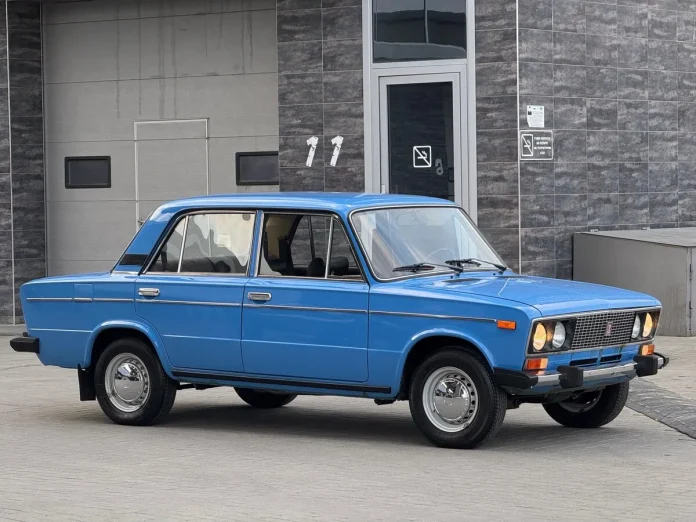 A rare VAZ-2106 with low mileage is being sold in the Moscow region.