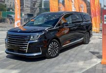 A luxury domestic minivan suitable for families and businesses has been unveiled in Europe. A luxury domestic minivan suitable for families and businesses has been unveiled in Europe.