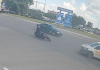 A biker died after a crash with a car. The moment of the accident was captured on video – Auto Online A biker died after a crash with a car. The moment of the accident was captured on video – Auto Online