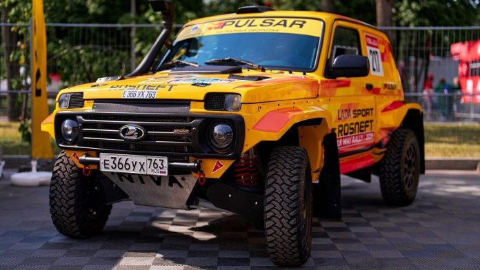 LADA unveiled the Niva Sport Turbo: a 280-horsepower SUV for rally raids in 2026.