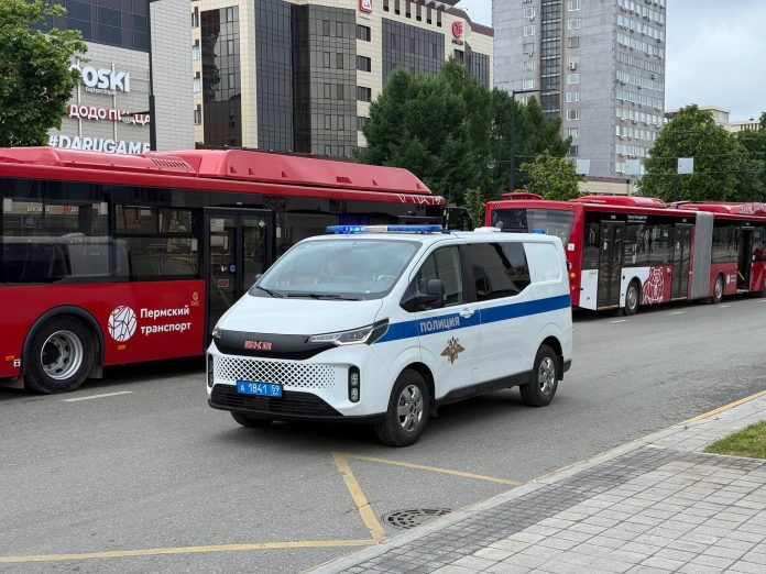 Replacing the “Bukhanka”: the new SKM M9 from AvtoVAZ has been spotted by police.