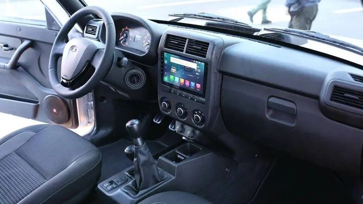 Интерьер LADA Niva Legend