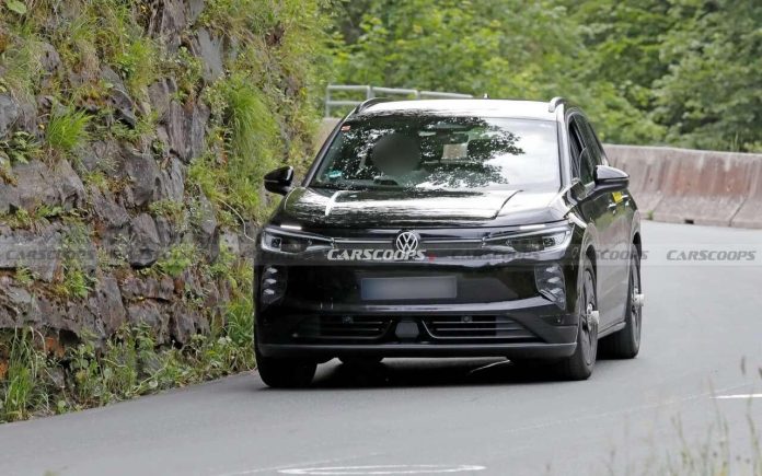 tiguan2027.jpeg Secret revealed: The new Volkswagen ID.Tiguan has been spotted driving uncamouflaged.