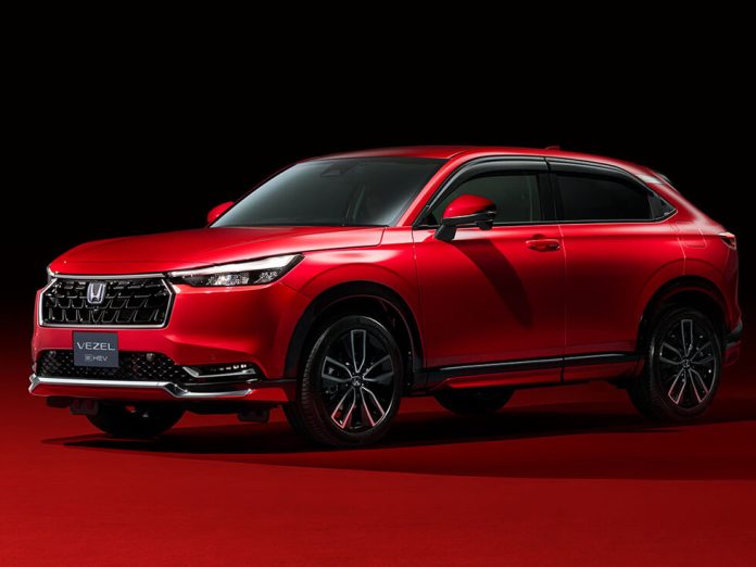 Новый Honda Vezel дешевле китайских кроссоверов: в России появились поставки сразу из Японии и Китая