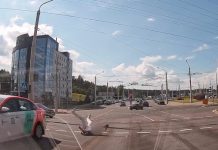 «Поднялся и пошел выламывать мне двери». Самокатчик и каршеринг встретились в Минске – Авто Onlíner «Поднялся и пошел выламывать мне двери». Самокатчик и каршеринг встретились в Минске – Авто Onlíner
