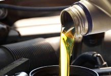 Automotive expert Sokuev explains how to save on oil without damaging your engine. Automotive expert Sokuev explains how to save on oil without damaging your engine.