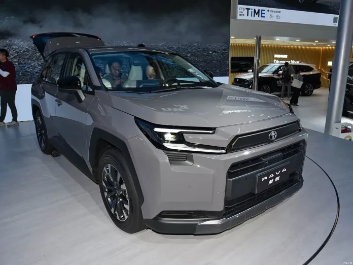 Toyota RAV4 from China in Europe: Is it worth buying the new crossover via parallel import?