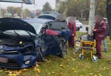 Video: Toyota and Tesla collide on Pushkin Avenue. One person injured – Auto Online Video: Toyota and Tesla collide on Pushkin Avenue. One person injured – Auto Online
