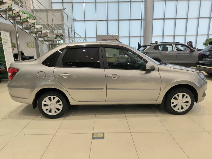 The Lada Granta has been converted to propane-butane fuel: how much does the gas version cost and who benefits from it?